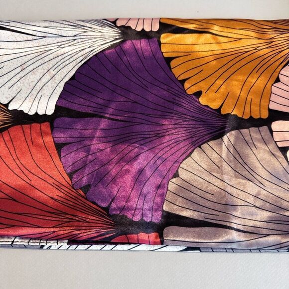 Anthropologie Multicolor Scallop Pattern Scarf - Picture 3 of 5